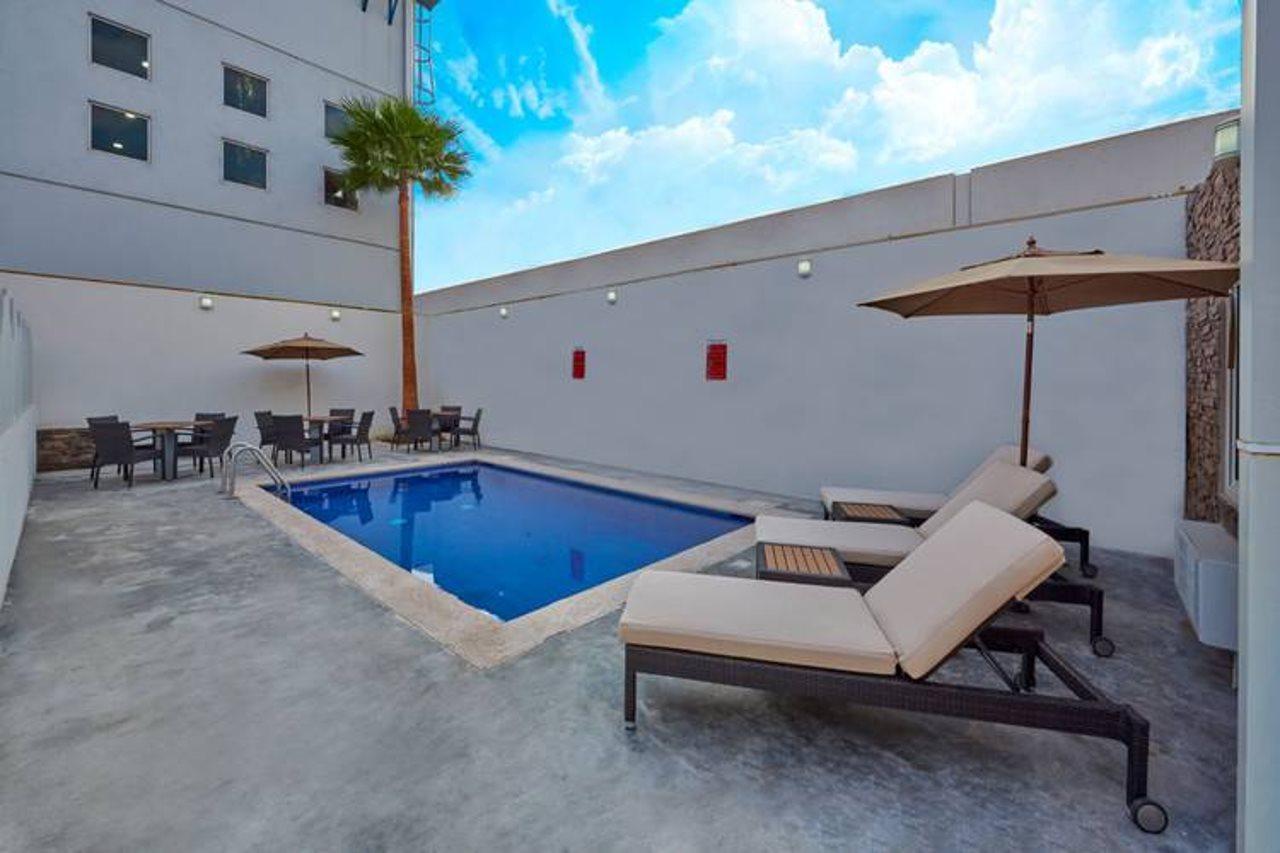 Extended Suites Tijuana Macroplaza Exterior foto